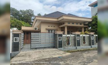 DIJUAL RUMAH FURNISH KOMPLEK TOP 100 JAKABARING PALEMBANG