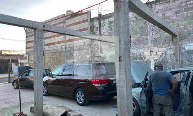 SE RENTA TERRENO PARA TALLER MECANICO 
Cerca de la 25 pte cerca de Zavaleta y Esteban de Antuñano