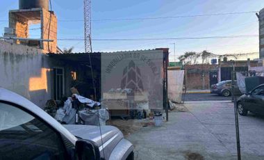 SE RENTA TERRENO PARA TALLER MECANICO 
Cerca de la 25 pte cerca de Zavaleta y Esteban de Antuñano