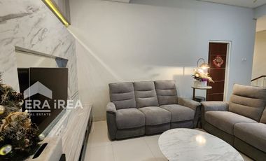 DIJUAL RUMAH CLUSTER 2 LANTAI SIAP HUNI DI SOLO DEKAT LUWES PALUR