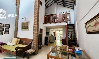 DIJUAL RUMAH ASRI DI SOLO DEKAT SINGOSAREN PLAZA & PASAR KEMBANG