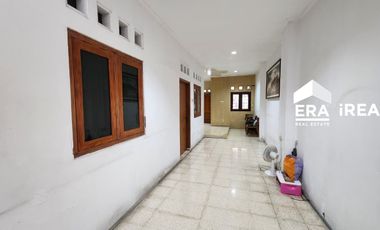 DIJUAL RUMAH ASRI DI SOLO DEKAT SINGOSAREN PLAZA & PASAR KEMBANG