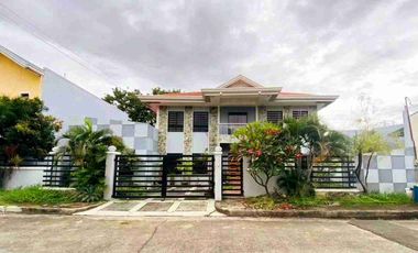 5 BEDROOM HOUSE FOR SALE AT MEADOWOOD EXECUTIVE VILLAGE PANAPAAN BACOOR CAVITE