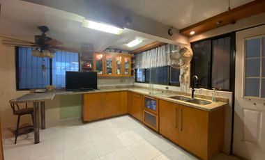 CASA RENTA EN LOMAS MEDEROS CERCA AUTOZONE ANTES CARRETERA NACIONAL