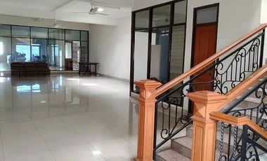 RUKO RAYA KERTAJAYA COCOK UTK BANK, KANTOR Atau restoran