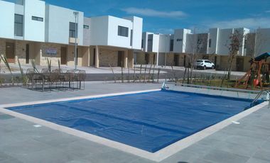 Casa en Reta En El Refugio Condominio Alanna