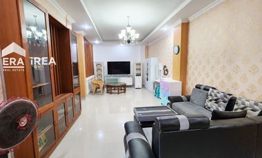 DIJUAL RUMAH CLUSTER 2 LANTAI SIAP HUNI DI SOLO DEKAT DE TJOLOMADOE