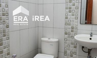 DIJUAL RUMAH CLUSTER 2 LANTAI SIAP HUNI DI SOLO DEKAT DE TJOLOMADOE