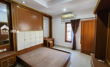 DIJUAL RUMAH CLUSTER 2 LANTAI SIAP HUNI DI SOLO DEKAT DE TJOLOMADOE