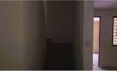 OFERTA HERMOSA CASA EN VENTA EN APODACA OPRTUNIDAD ÚNICA 2 PLANTAS, 3 RECÁMAARS. TODA EMODELADA