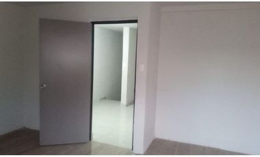 OFERTA HERMOSA CASA EN VENTA EN APODACA OPRTUNIDAD ÚNICA 2 PLANTAS, 3 RECÁMAARS. TODA EMODELADA