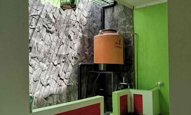 Rumah Terawat Belakang Alila Hotel