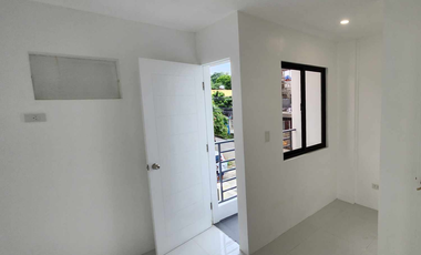2BR TOWNHOUSE FOR SALE IN SOLDIERS HILLS SUBDIVISION @ 4,350,000 only! RFO and BRAND NEW!