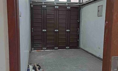 Rumah tengah kota lokasi strategis dekat Jenderal Sudirman