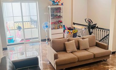 Rumah Furnished di Castarica, regency, balikpapan