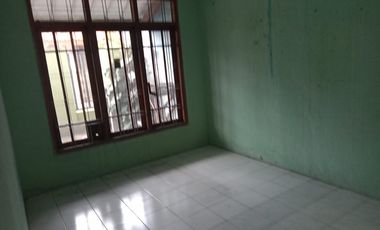 Rumah 1,5 lantai di kerkof Leuwigajah Cimahi selatan