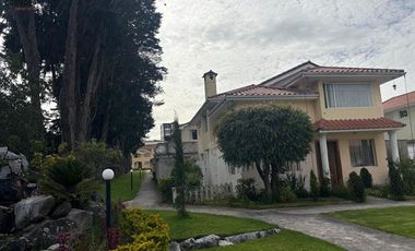 Casa de venta en Otavalo, Conjunto Privado Los Pinos