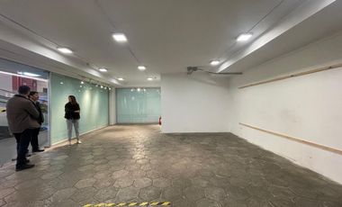 LOCAL COMERCIAL SECTOR PASEO TAMARUGO