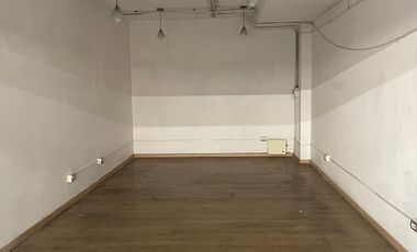 LOCAL COMERCIAL SECTOR PASEO TAMARUGO