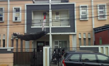 Ruko dijual di RW 04, Kedungmundu, Tembalang, Kota Semarang, Jawa Tengah