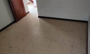 ALQUILER DE CASA DE 3 PISOS EN YANAHUARA - 1 CUADRA DE LA PLAZA