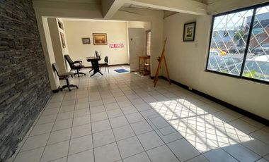 SAUCES 9 VENDO PRECIOSA CASA DOS PLANTAS, RENTERA, DOS DEPARTAMENTOS, EXCELENTE UBICACION POR MERCADO SAUCES 9. OPORTUNIDAD