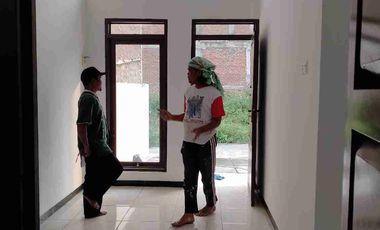 dijual Rumah baru pinggir jalan masuk mobil lok strategis bebas banjir pusat kota lembah cipageran asri cimahi utara