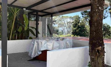 Renta de cabaña amueblada con Jaccuzzi