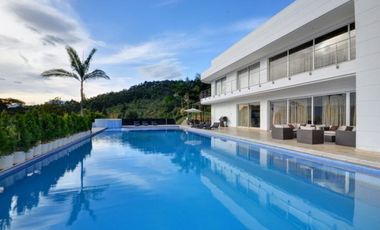 ALQUILO FINCA EN COPACABANA LA MERCED INFORMES AL3007926389 LLAMANOS.