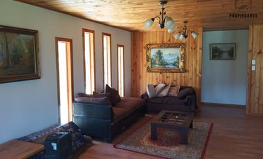 GRAN CASA EN PARCELA  COMUNA DE FUTRONO