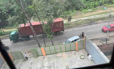 DISEWAKAN CEPAT GUDANG 3 LANTAI AKSES TOL DAN CONTAINER 40FT DI BATU CEPER TANGERANG