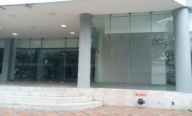 Local Comercial de alquiler en ave Víctor Emilio Estrada, 536 m2, 1 parqueo