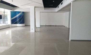 Local Comercial de alquiler en ave Víctor Emilio Estrada, 536 m2, 1 parqueo