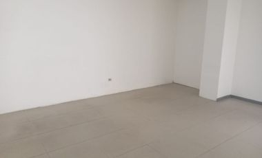 Local Comercial de alquiler en ave Víctor Emilio Estrada, 536 m2, 1 parqueo