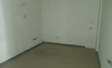 Local Comercial de alquiler en ave Víctor Emilio Estrada, 536 m2, 1 parqueo
