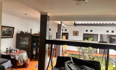 Hunian Cantik Siap Huni Semi Furnish Dan Terletak Di Lokasi Strategis