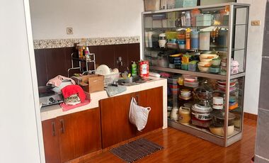 Hunian Cantik Siap Huni Semi Furnish Dan Terletak Di Lokasi Strategis