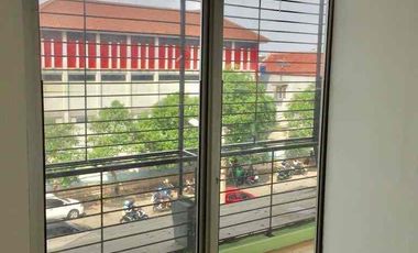 DIJUAL CEPAT! Ruko Ramai Akses Utama di Boulevard Hijau – Cocok untuk Usaha!