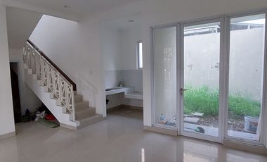 Jual Dan Sewa Rumah Murah Cluster Super Premium Hanya di South Thames di Jakarta Garden City, Cakung 030