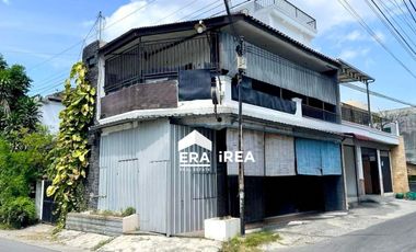 Ruko 2 lantai area kampus UMS Pabelan Kartasura Solo