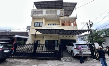 Dijual rumah 3 lantai komplek Kedamaian Permai Palembang