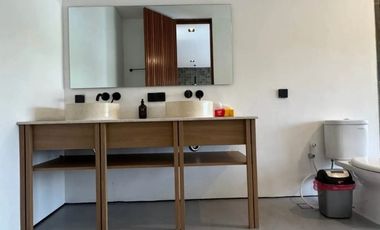 villa baru di Ubud, view sawah, sudah ada ijin SLF,lokasi strategis
