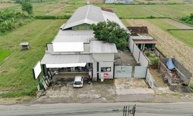 Peluang Bisnis Dijual Gudang Dan Toko 1.566 Meter Persegi Di Karanggayam, Piyungan, Bantul