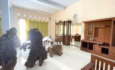 Ruko 2 lantai dijual murah Sawit Boyolali 5 menit ke alun alun Pengging