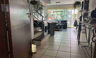 Casa en venta excelentes condiciones