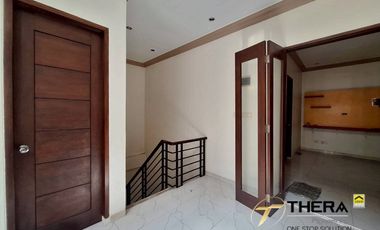 Dijual Murah rumah 2,5 lantai dutamas