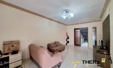 Dijual Murah rumah 2,5 lantai dutamas