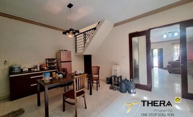 Dijual Murah rumah 2,5 lantai dutamas