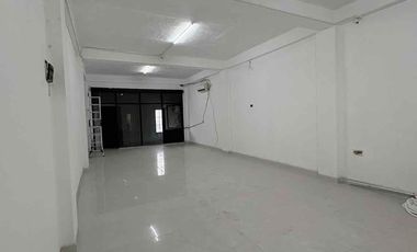 Ruko Strategis 3 Lantai Parkiran Luas Di Jalan Rayaw Panjang Jakarta Barat