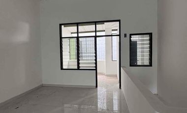 Ruko Strategis 3 Lantai Parkiran Luas Di Jalan Rayaw Panjang Jakarta Barat